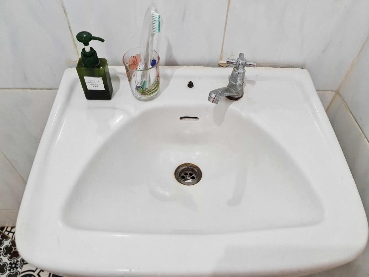 37 Guesthouse Джакарта Экстерьер фото